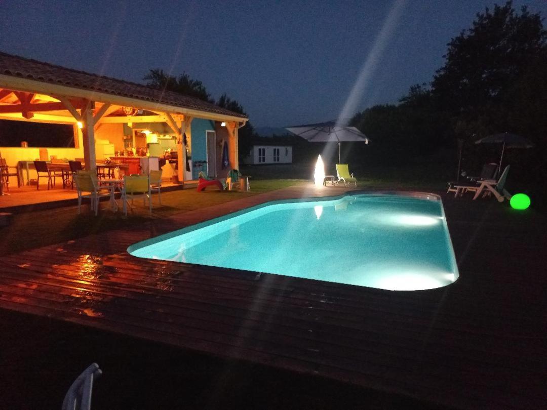Les chalets Salinéens Salies-du-Salat Extérieur photo