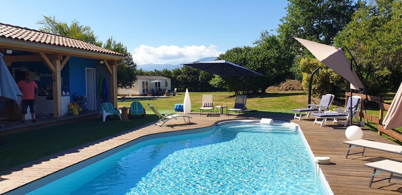 Les chalets Salinéens Salies-du-Salat Extérieur photo