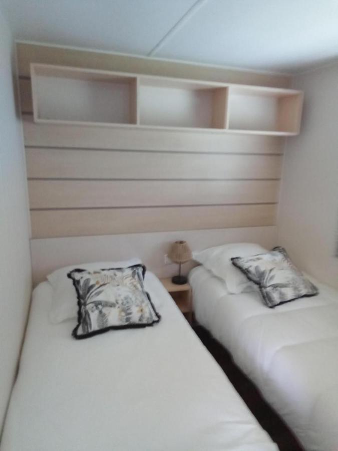 Les chalets Salinéens Salies-du-Salat Extérieur photo